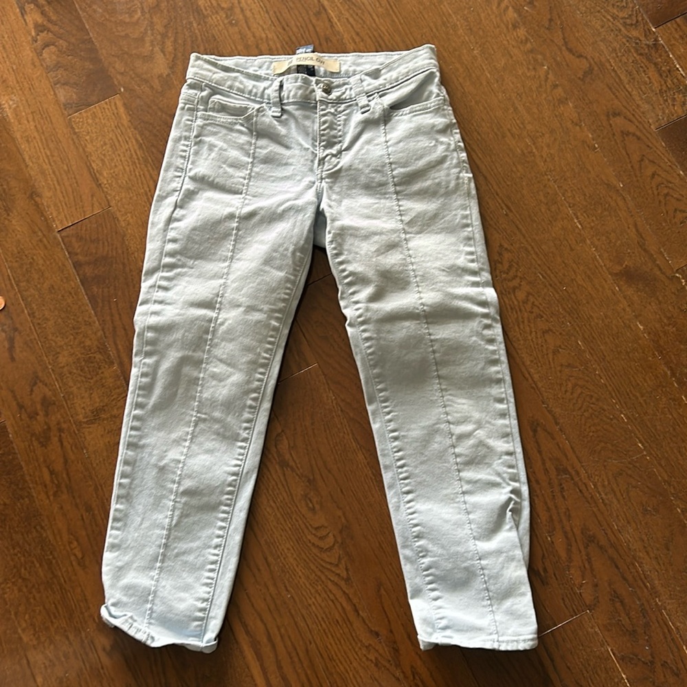 2/$15- GAP LIght Blue Pencil Cut Capri Jeans - Size 0